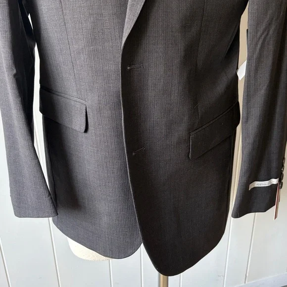 Perry Ellis Charcoal Stripe Wool Blend Blazer 36R